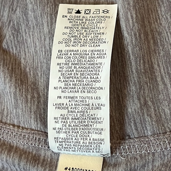 Reebok Gray 1/2 Zip Top Womens Size L All Around Vector Lightweight Soft Layer - Picture 14 of 15